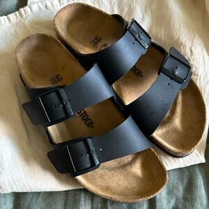 Women’s Black Birkenstocks Arizona 9.5